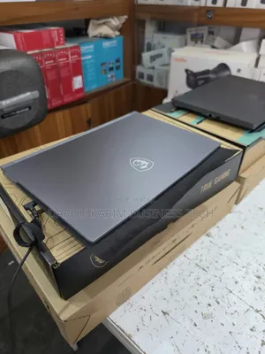 Nouveau Ordinateur portable MSI Cyborg 15 16GB AMD Ryzen 7 SSD 512GB