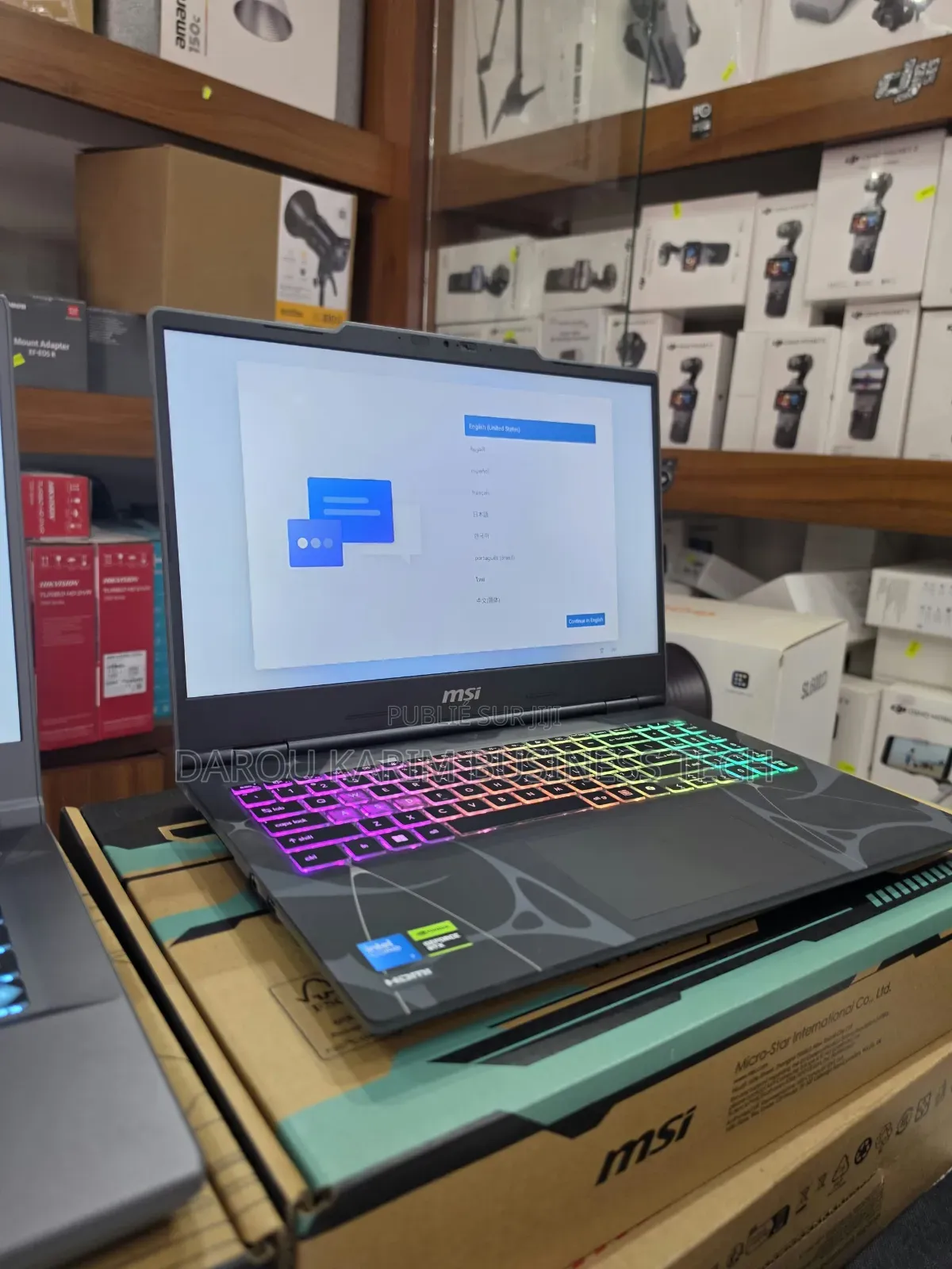 Nouveau Ordinateur portable MSI Cyborg 15 16GB AMD Ryzen 7 SSD 512GB