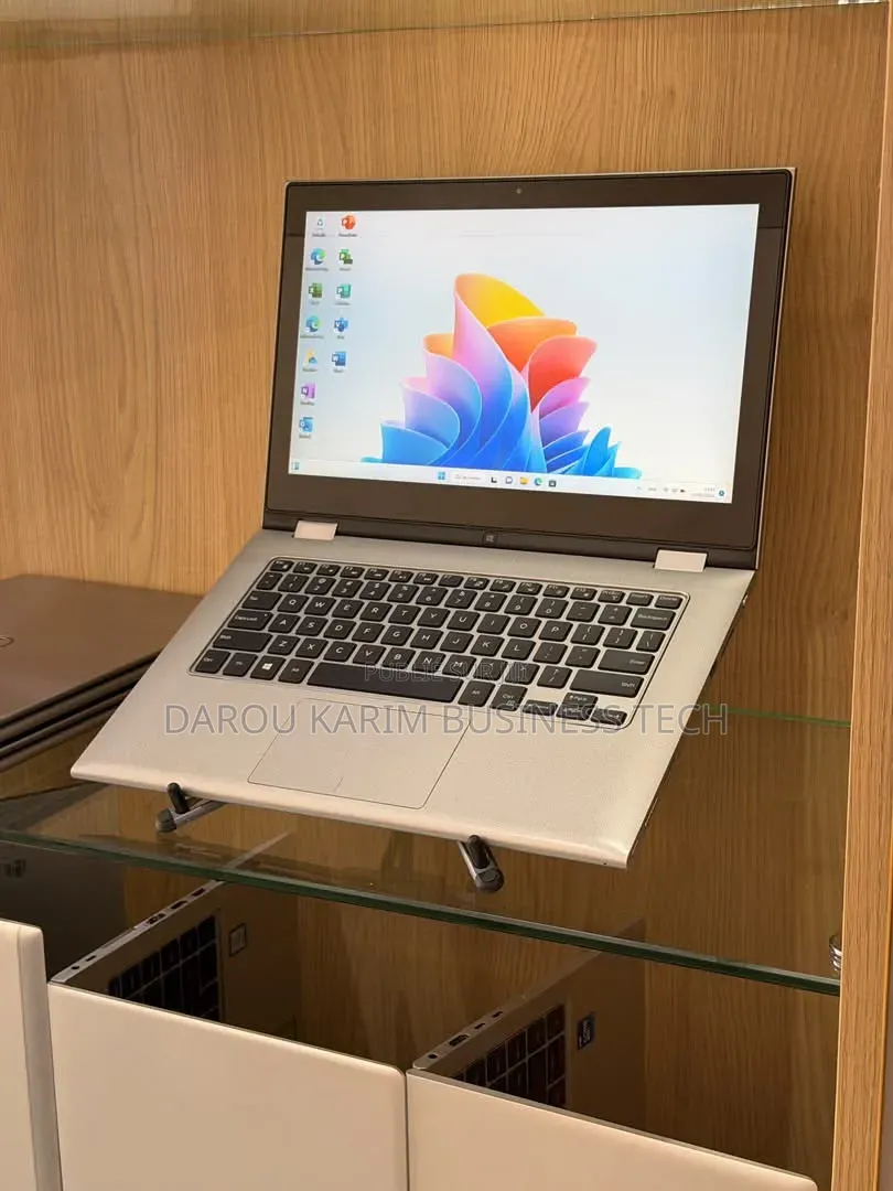 Nouveau Dell Inspiron 13 7359 4GB Intel Core i3 SSD 256GB