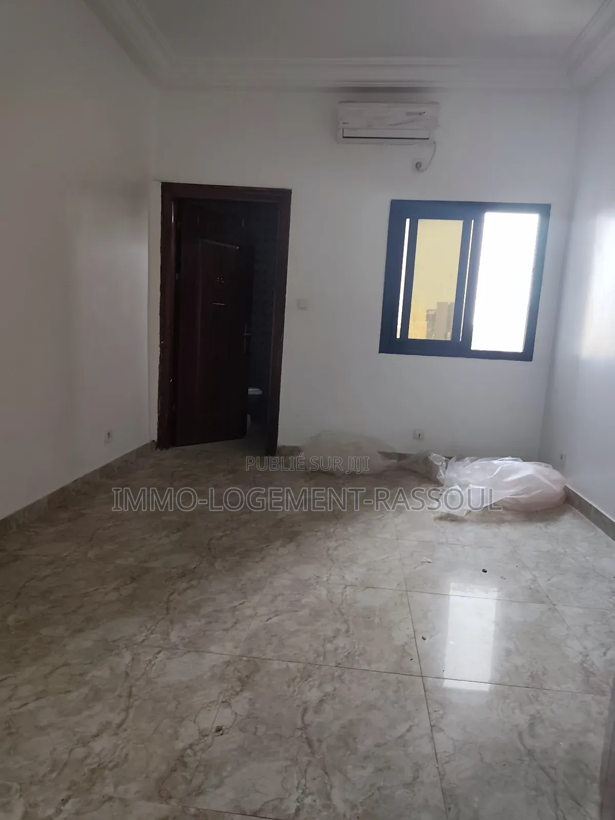 3chbre Appartement dans , Almadies à Louer