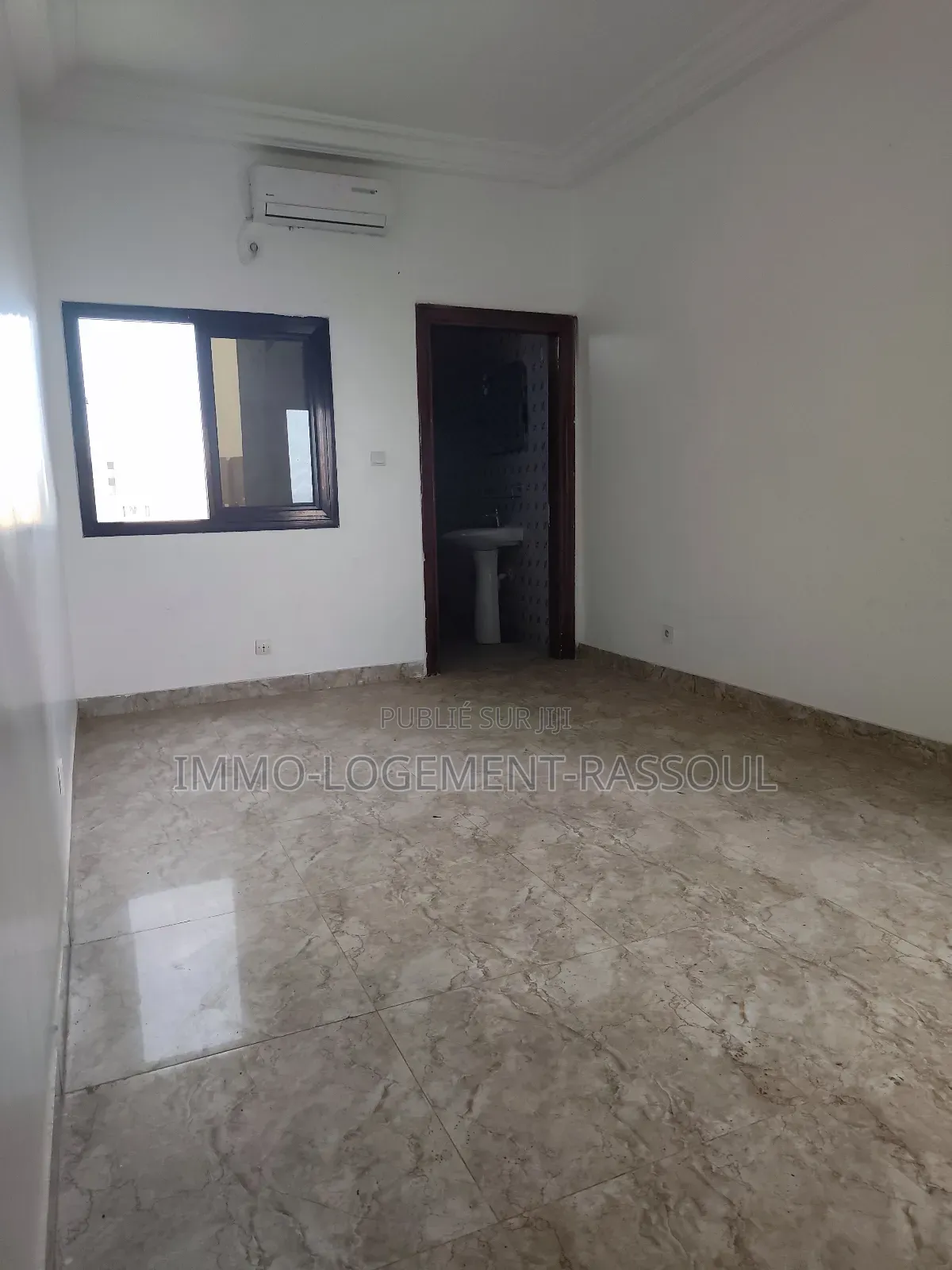 3chbre Appartement dans , Almadies à Louer