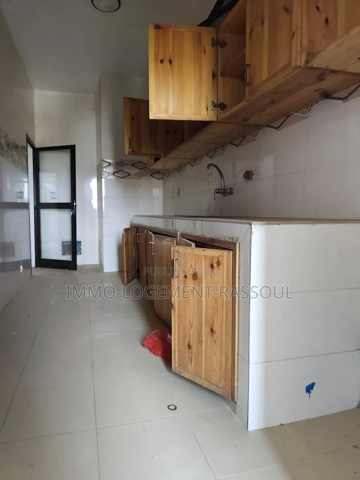 3chbre Appartement dans , Almadies à Louer