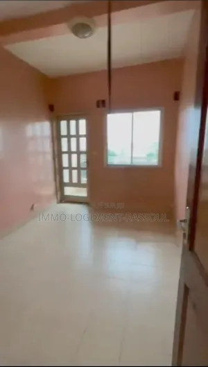 3chbre Appartement dans , Sicap-Liberté à Louer