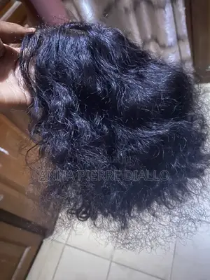 Perruque Frisée Jamais Portée – Femme