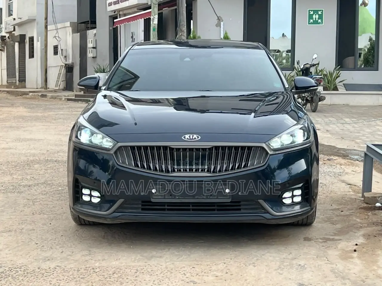 Kia Cadenza 2017 Noir
