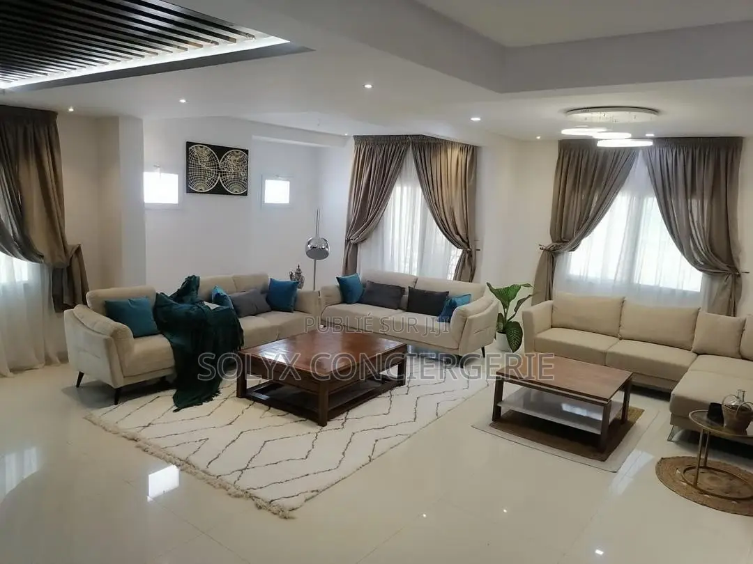Meublé 6chbre Appartement dans Appartement De Types, Ngor à Vendre