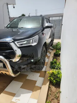 Toyota Hilux 2022 Noir