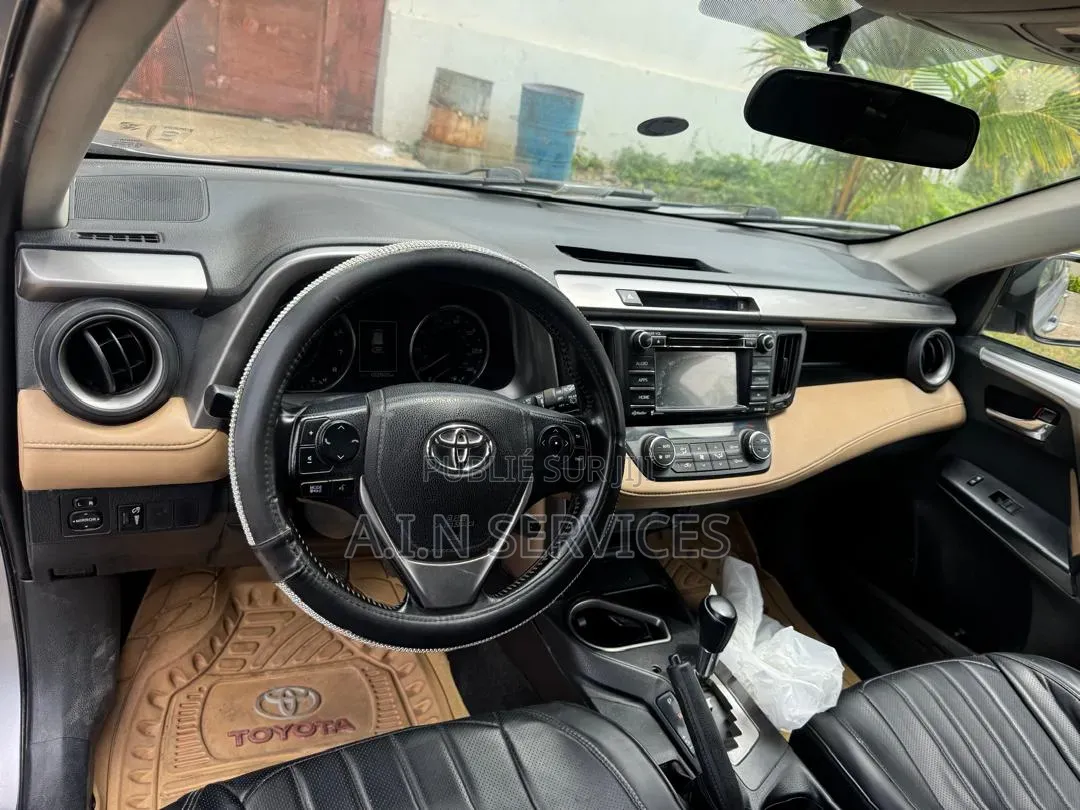 Toyota RAV4 2016 Gris