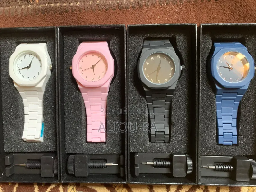 Montre À Quartz en Polycarbonate-Chiffres Arabes