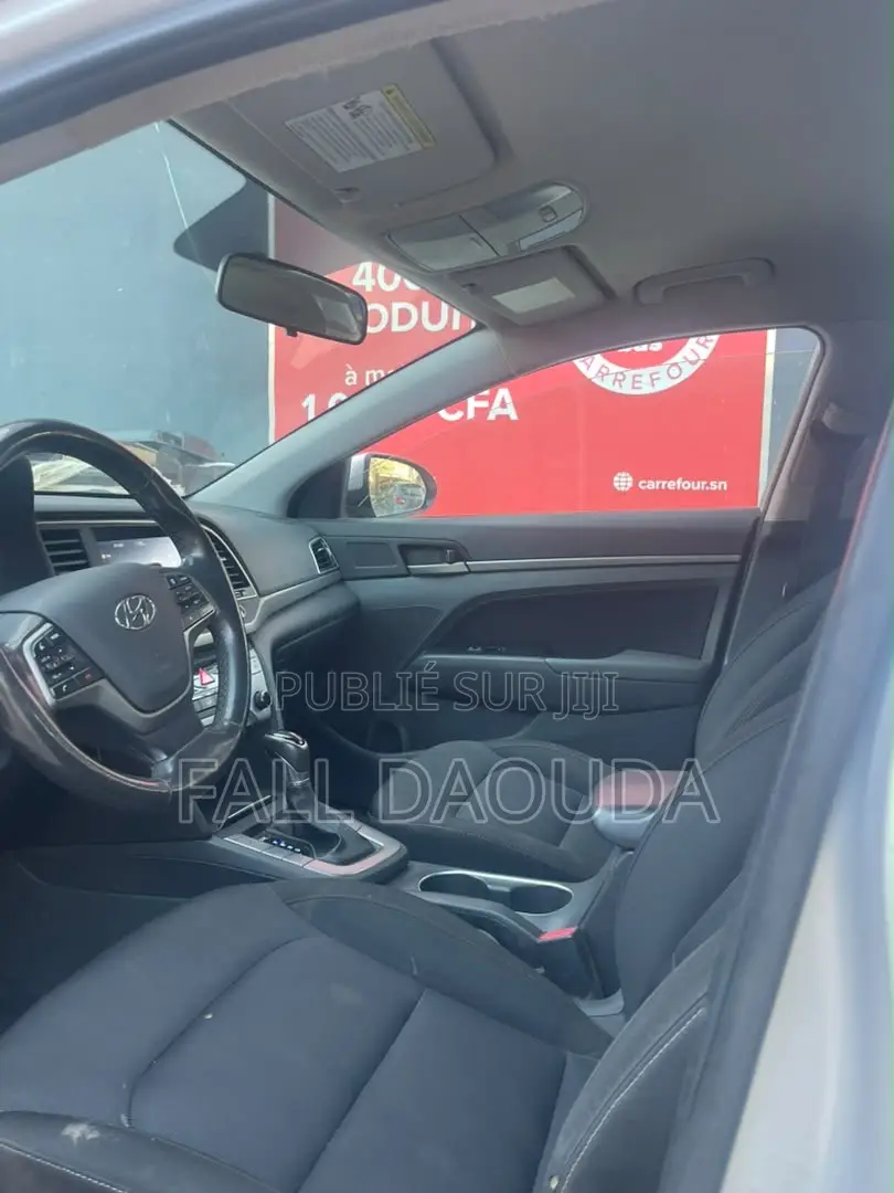 Hyundai Elantra 2017 Gris
