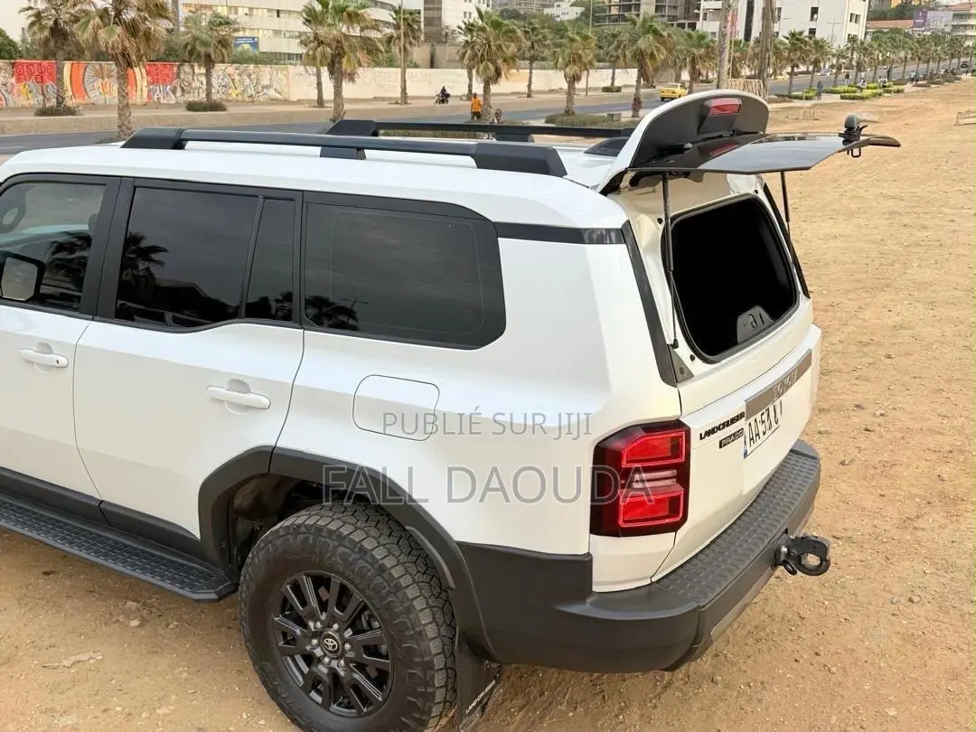 Toyota Land Cruiser Prado 2024 Blanc