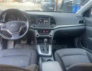 Hyundai Elantra 2017 Gris