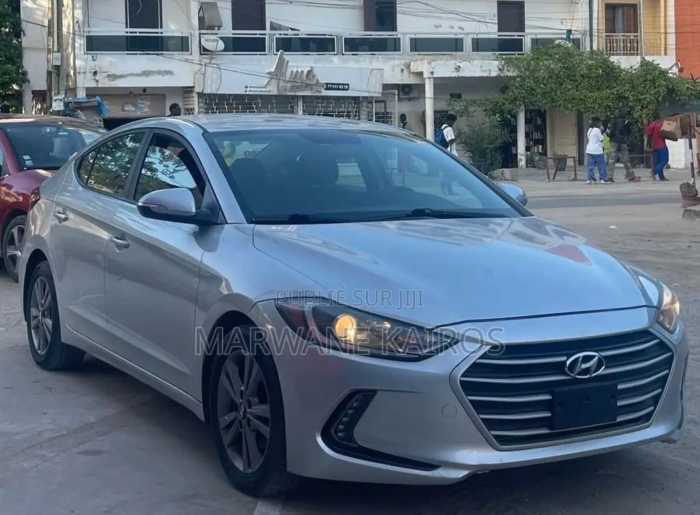 Hyundai Elantra 2017 Gris