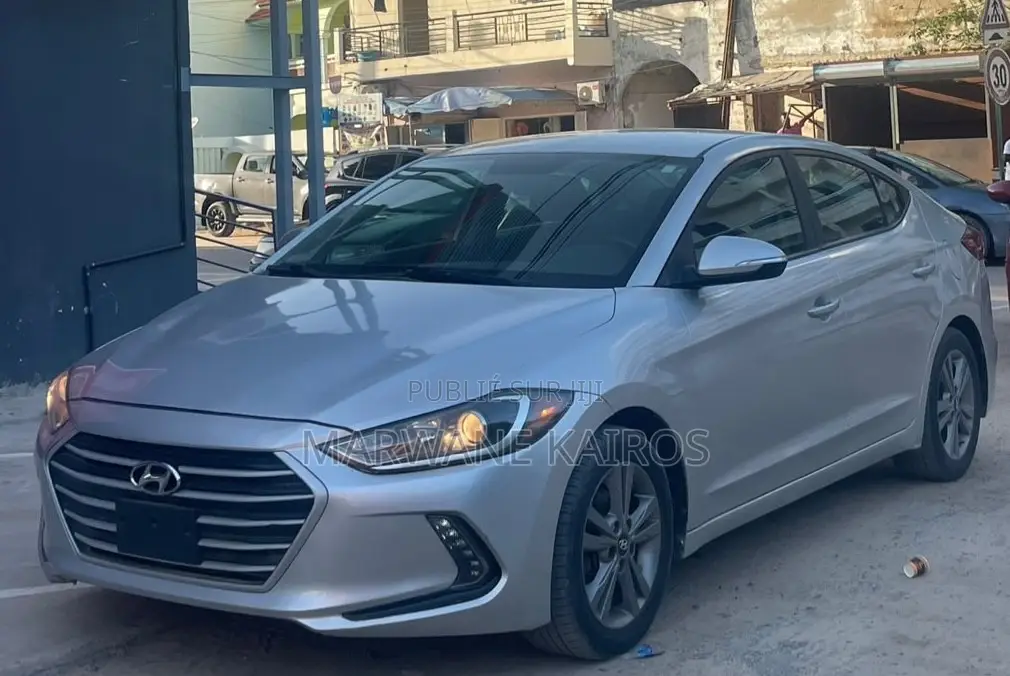 Hyundai Elantra 2017 Gris
