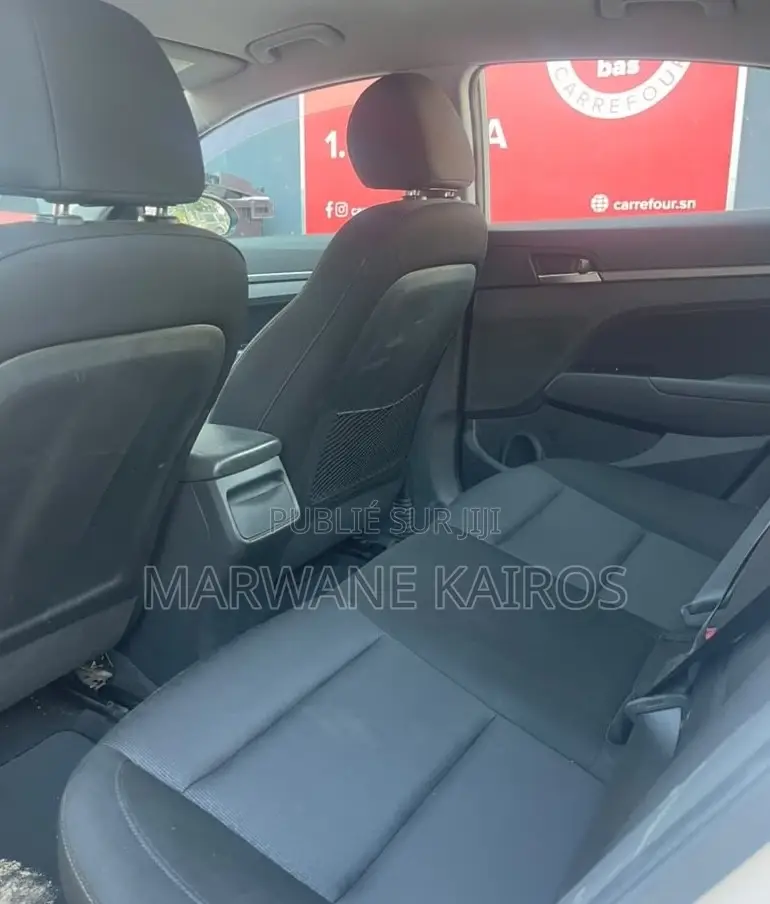 Hyundai Elantra 2017 Gris