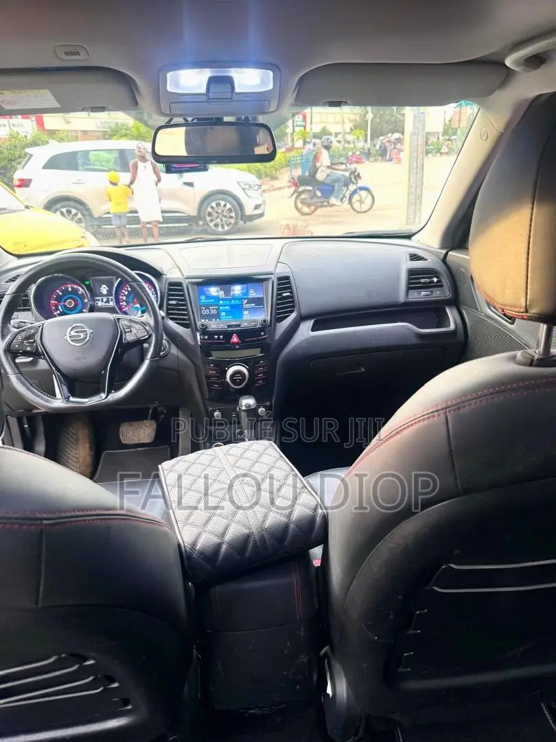 SsangYong Tivoli 2016 Blanc