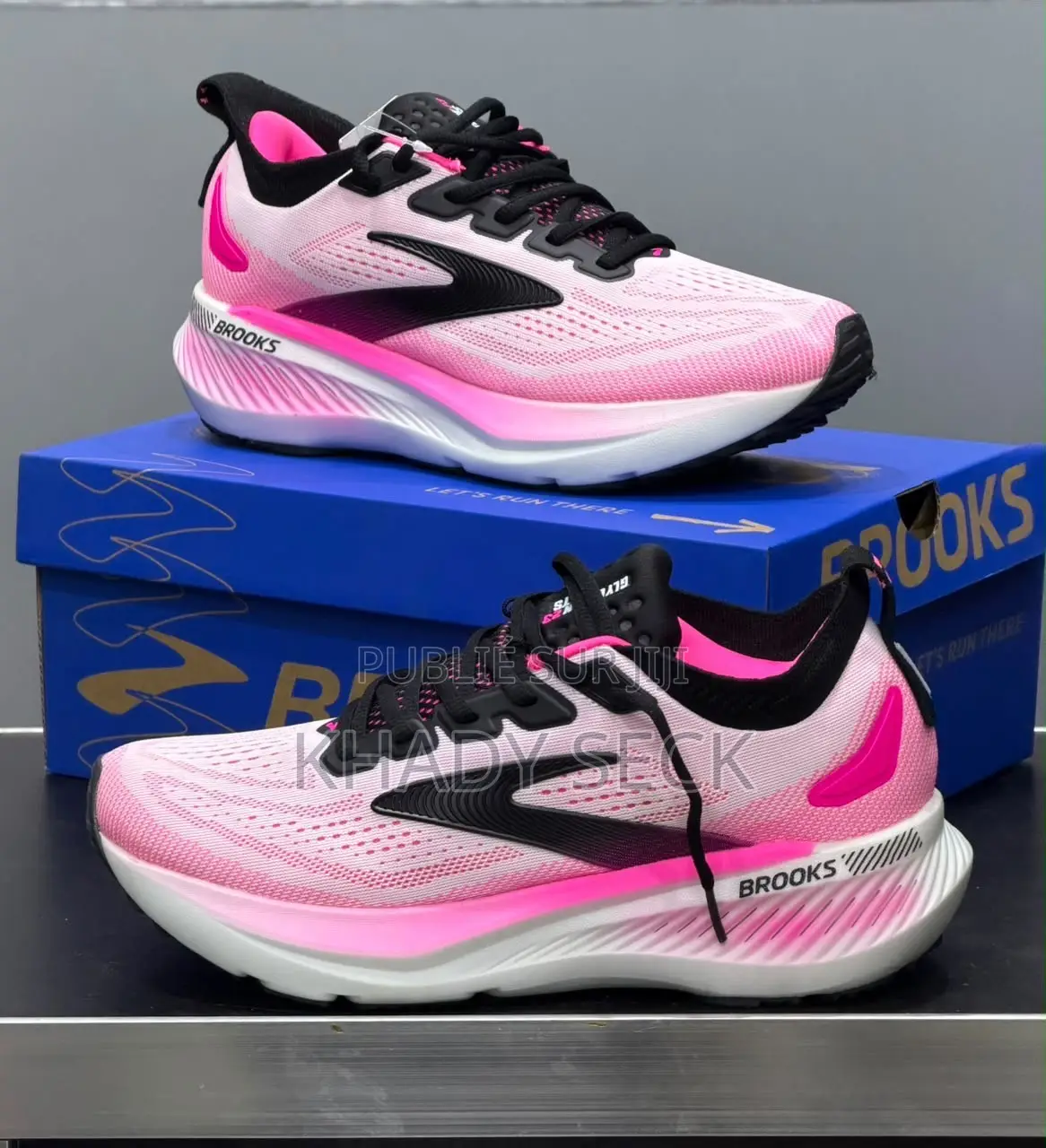 BROOKS Size: 40 À 45 *
