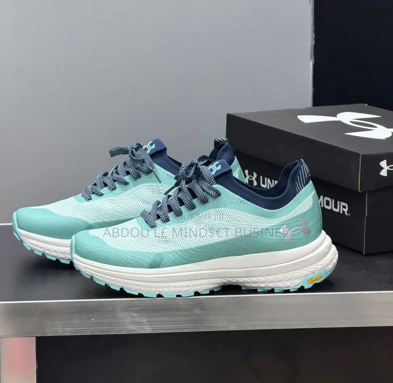 Under Armour Vibram Vert-Blanc Disponible