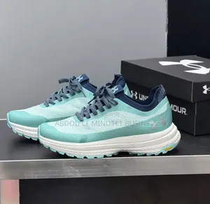 Under Armour Vibram Vert-Blanc Disponible