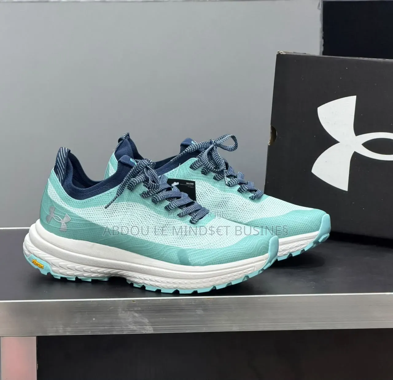 Under Armour Vibram Vert-Blanc Disponible