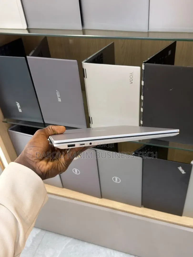 Nouveau Microsoft Surface Laptop 4 16GB AMD Ryzen 5 SSD 256GB