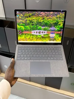 Nouveau Microsoft Surface Laptop 4 16GB AMD Ryzen 5 SSD 256GB
