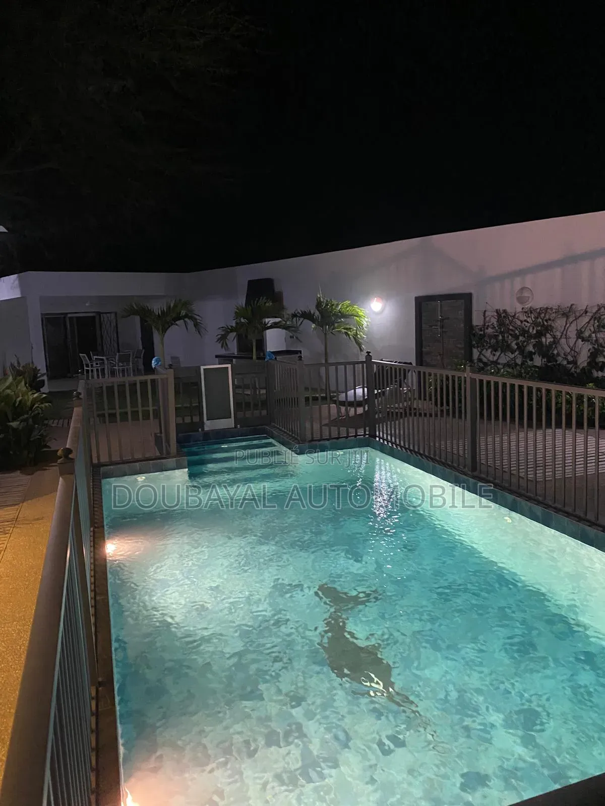 4chbre Villa dans Villa A Vendre, Thiès Sud à Vendre