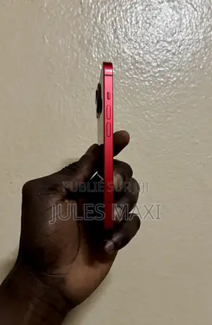 Nouveau Apple iPhone 13 128 GB Rouge