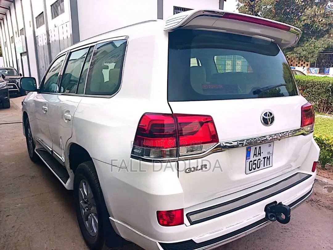 Toyota Land Cruiser Prado 2024 Blanc