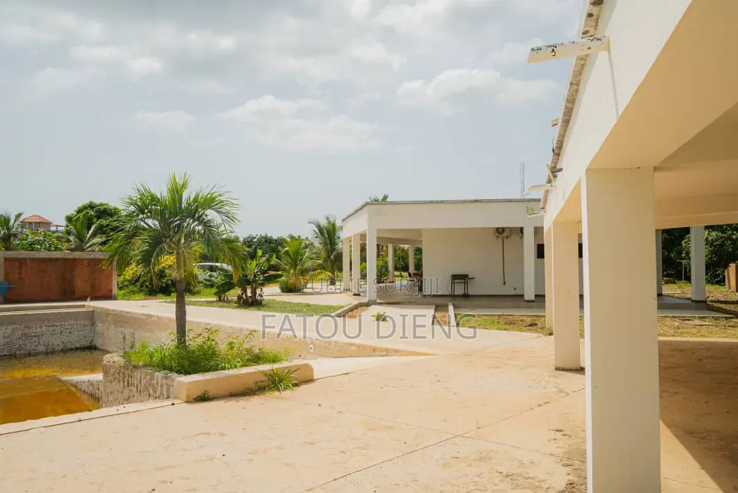 Meublé 4chbre Villa dans Sindia à Vendre