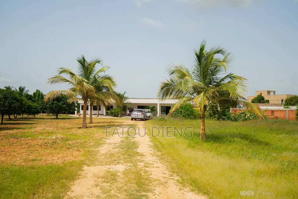 Meublé 4chbre Villa dans Sindia à Vendre