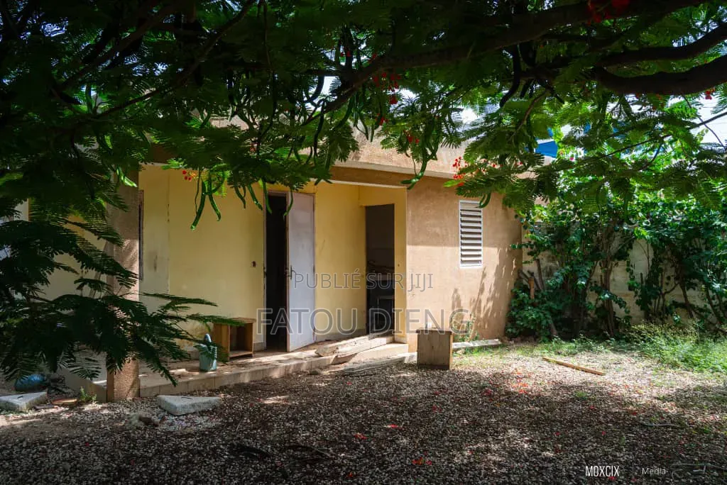 Meublé 4chbre Villa dans Sindia à Vendre