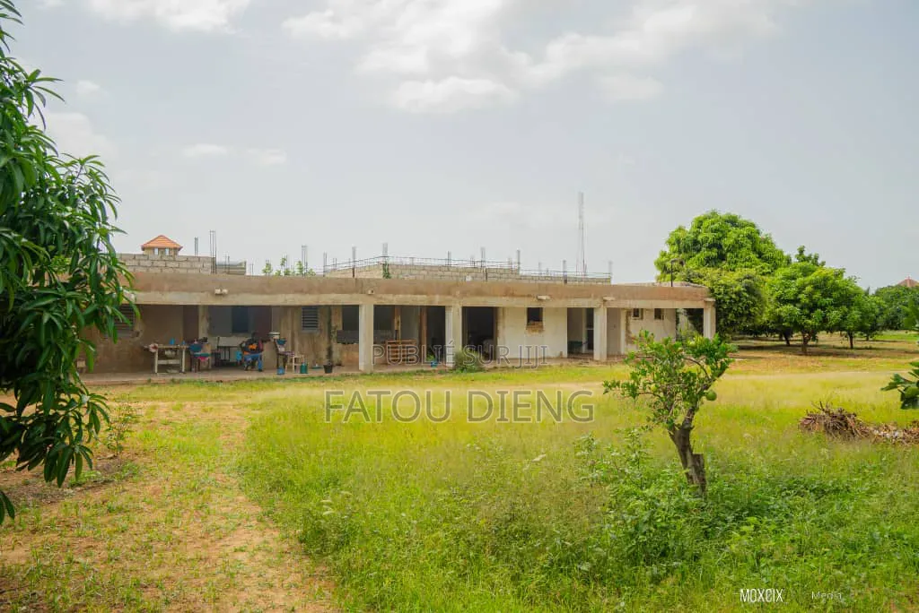 Meublé 4chbre Villa dans Sindia à Vendre