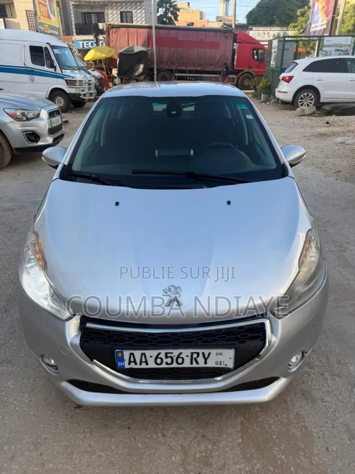 Peugeot 208 2015 Gris