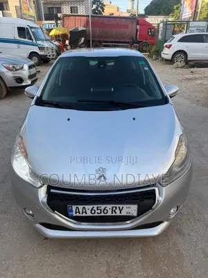Peugeot 208 2015 Gris