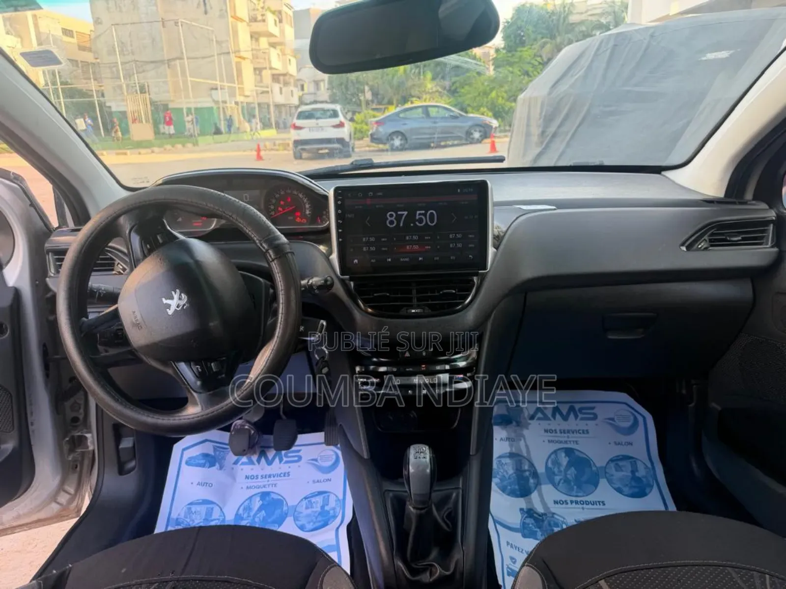 Peugeot 208 2015 Gris