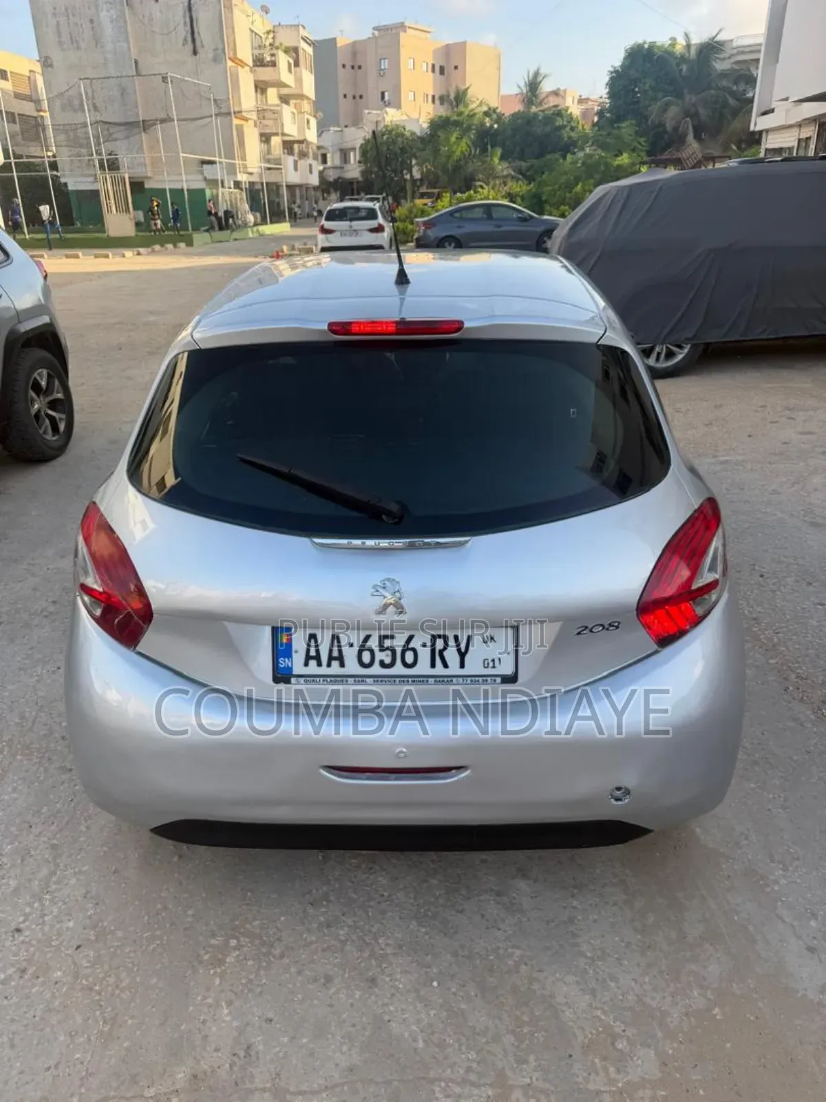Peugeot 208 2015 Gris