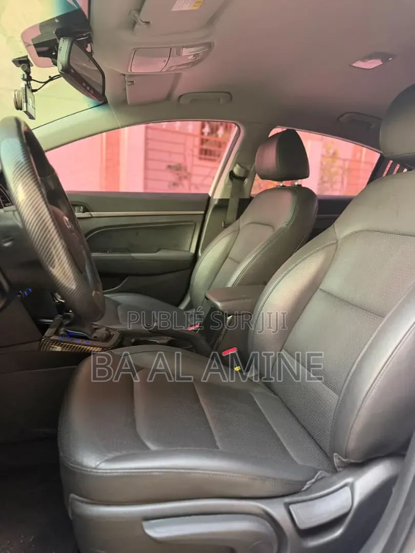Hyundai Avante 2016 Blanc