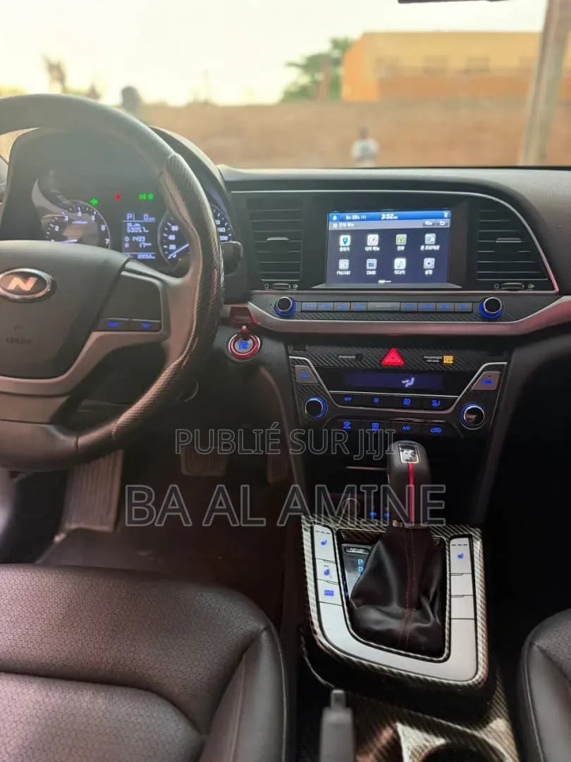 Hyundai Avante 2016 Blanc