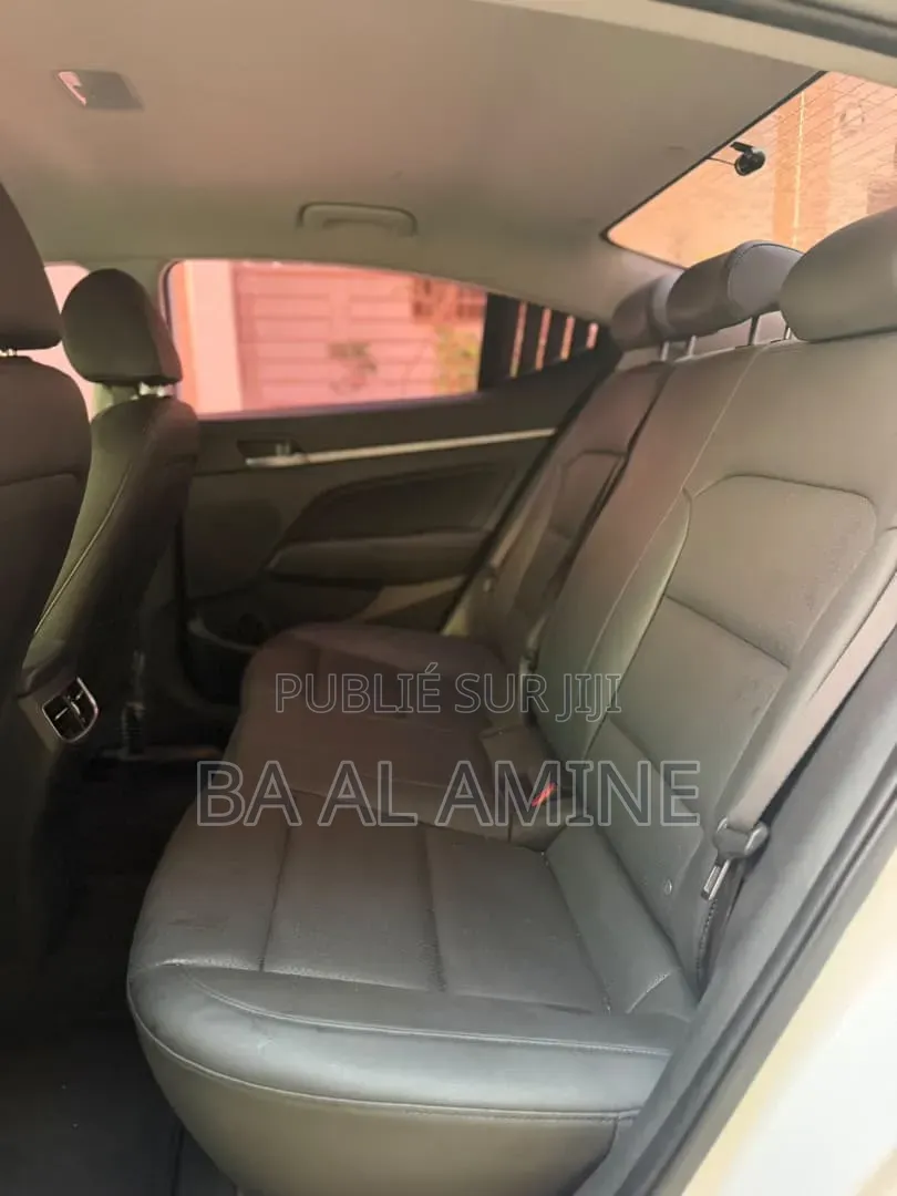 Hyundai Avante 2016 Blanc
