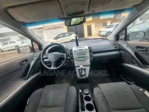 Toyota Verso 2014 Gris