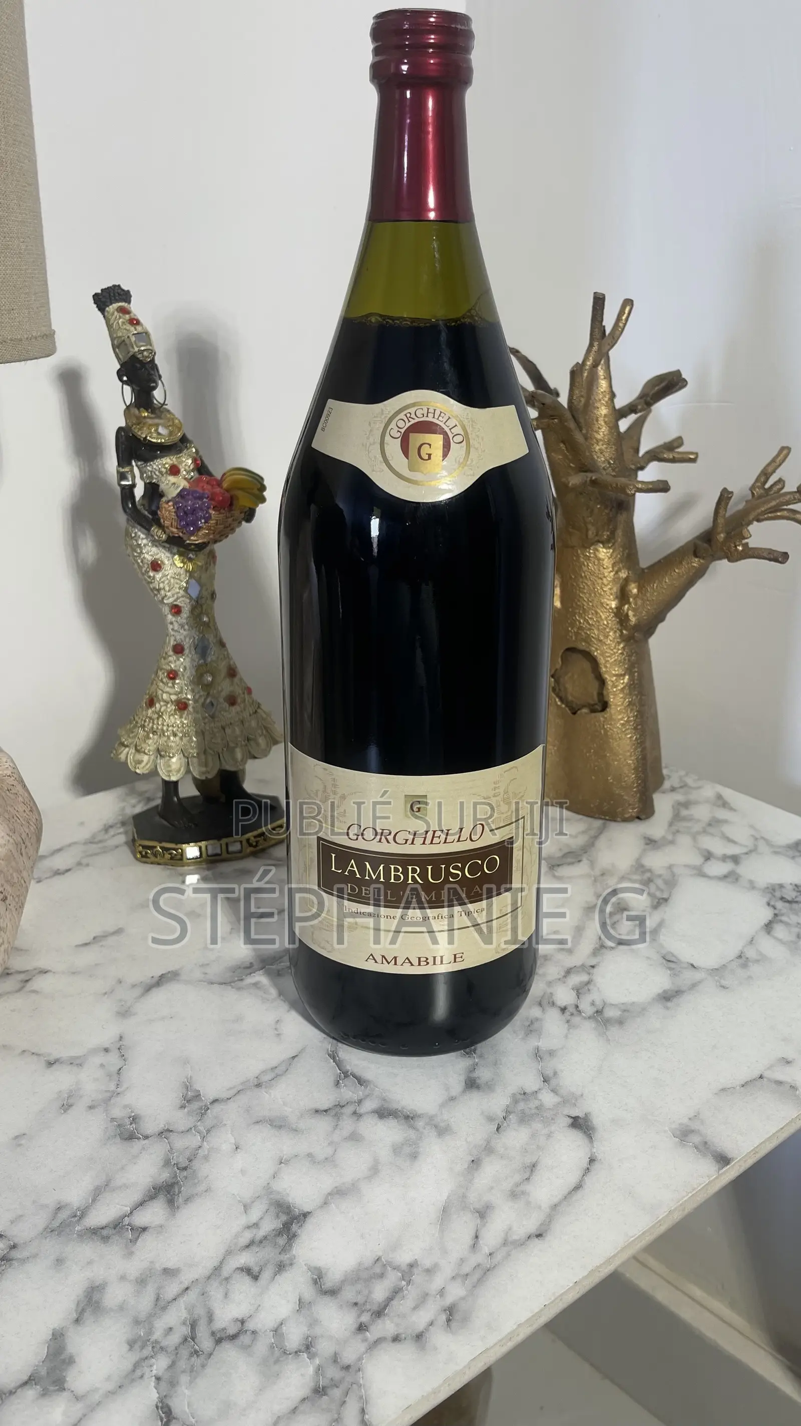 Bouteille De Vin Importée D’Italie