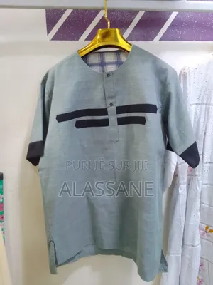 Tunique Homme Gris Elegant Avec Detail Noir Taille L