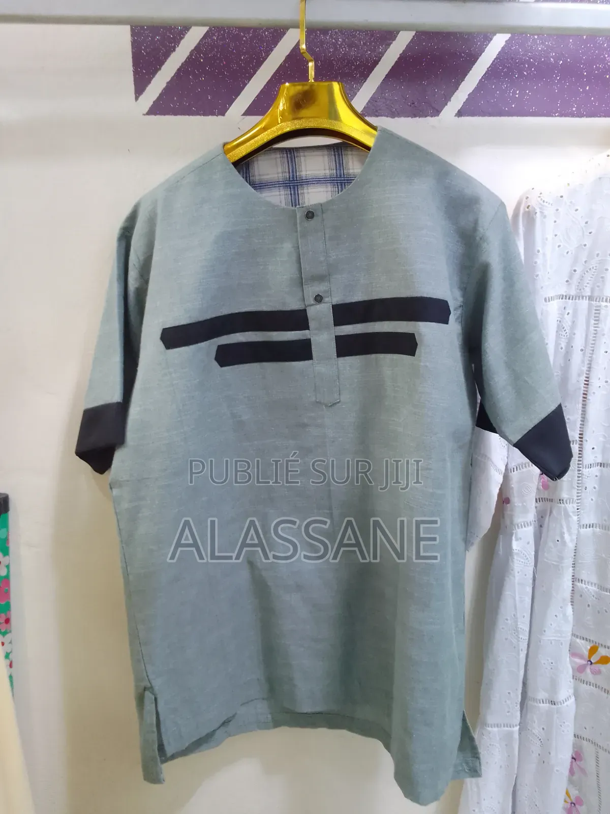 Tunique Homme Gris Elegant Avec Detail Noir Taille L