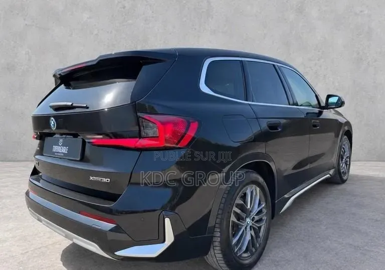 BMW iX 2023 Noir