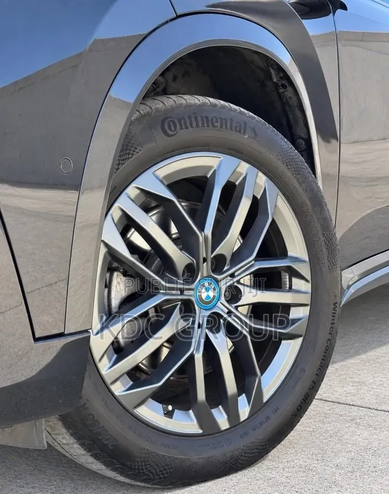BMW iX 2023 Noir