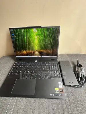 Nouveau Ordinateur portable Lenovo Legion 5 16GB AMD Ryzen 7 SSD 16 GB