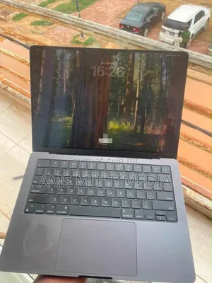 Nouveau Ordinateur portable Apple MacBook 16GB Apple M4 SSD 512GB
