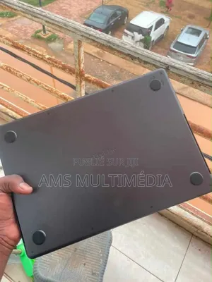 Nouveau Ordinateur portable Apple MacBook 16GB Apple M4 SSD 512GB