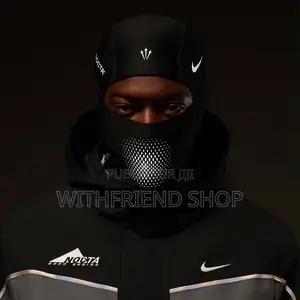 Cagoule NOCTA – Noire, Logo Réfléchissant